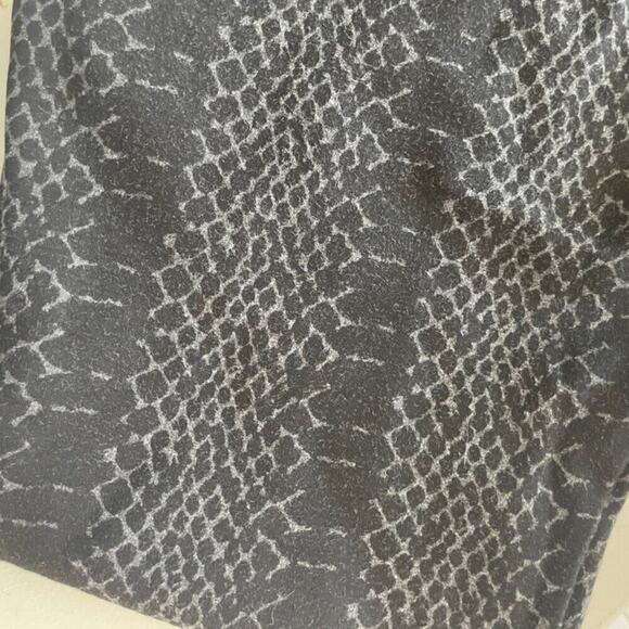 JOIE LEGGINGS STRECH PANTS KEENA BLACK PONTE SNAKESKIN MID RISE TRENDY SZ L - Picture 12 of 14